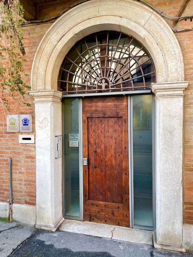 Alkimia Smart Rooms Φεράρα Εξωτερικό φωτογραφία