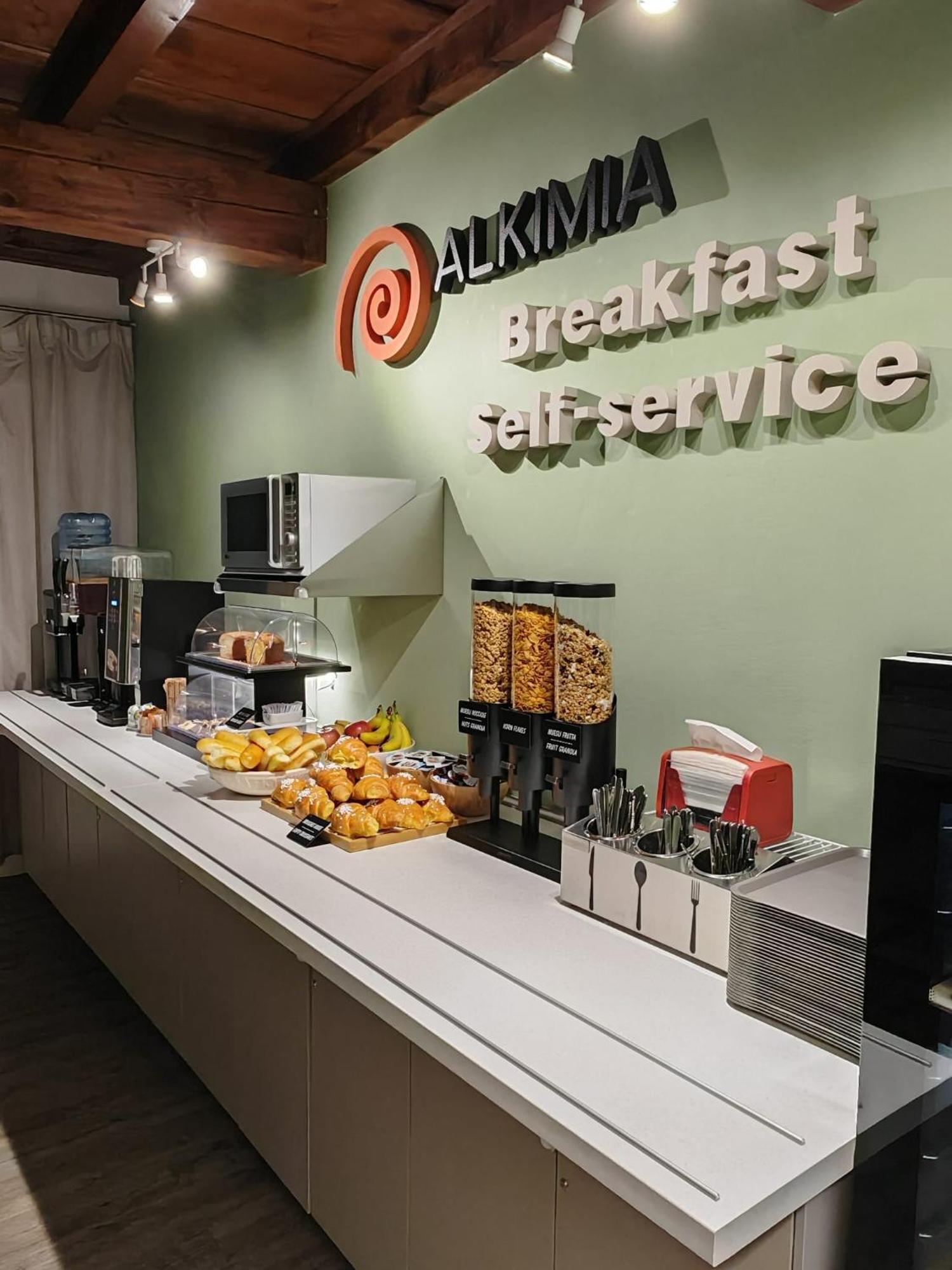 Alkimia Smart Rooms Φεράρα Εξωτερικό φωτογραφία